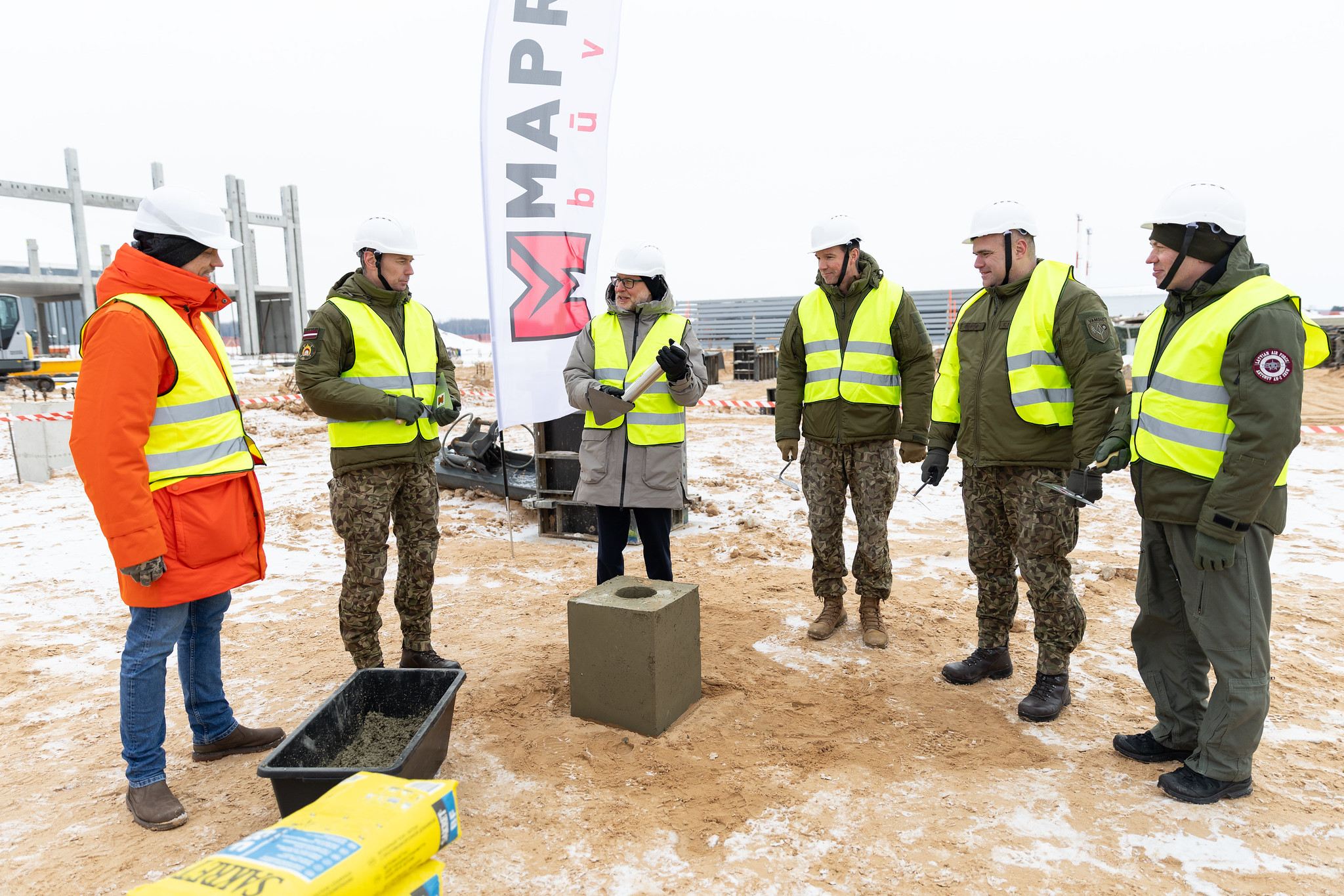 Svinīgā piemiņas kapsulas iemūrēšanas ceremonija